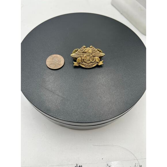 Harley Davidson Motorcycle Vintage HOG Harley‎ Owners Group Brass Pin 1983 - Picture 2 of 6